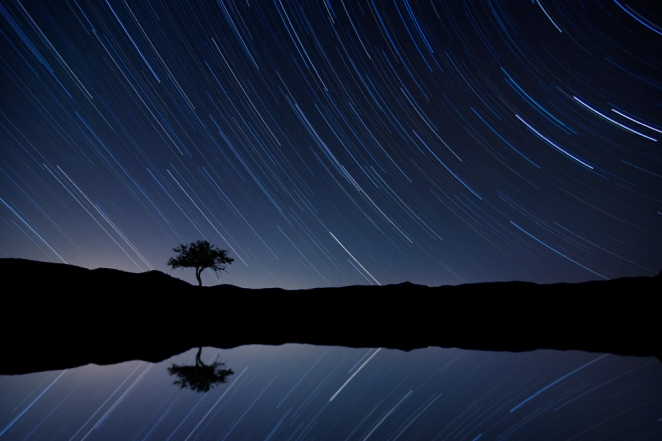 Resultado de imagen de vision nocturna de las estrellas del firmamento con camara de exposicion lenta